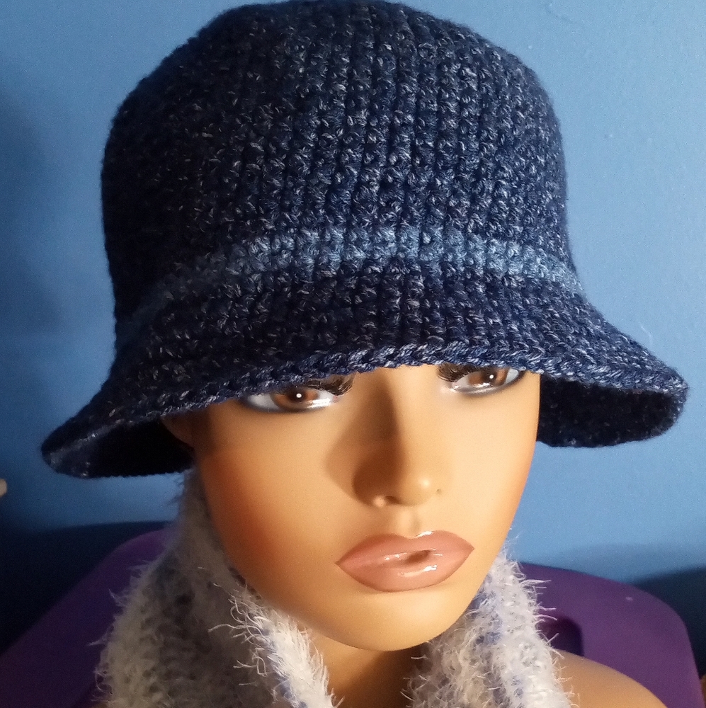 Ladies Crochet Bucket hat